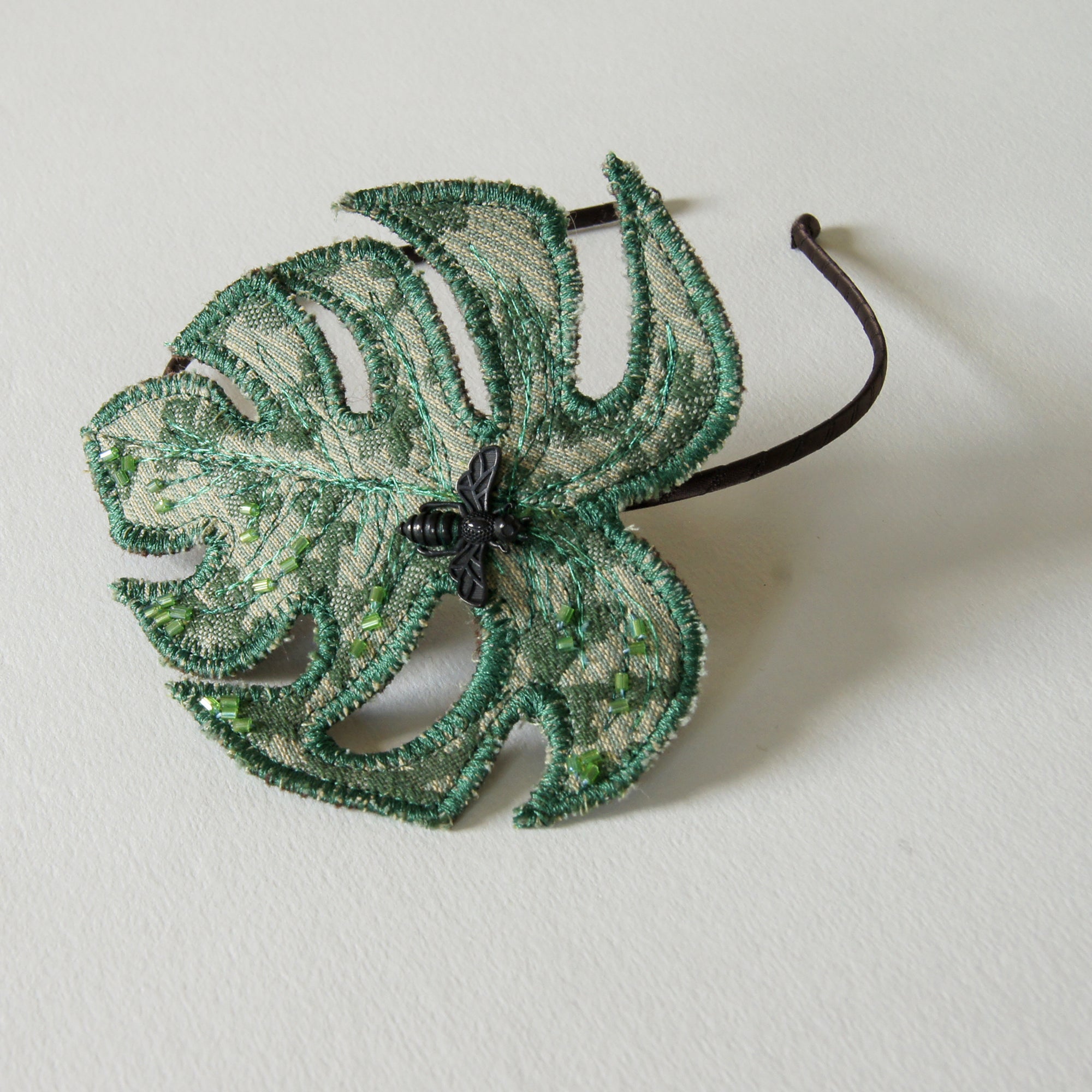 Monstera leaf headband in green jacquard