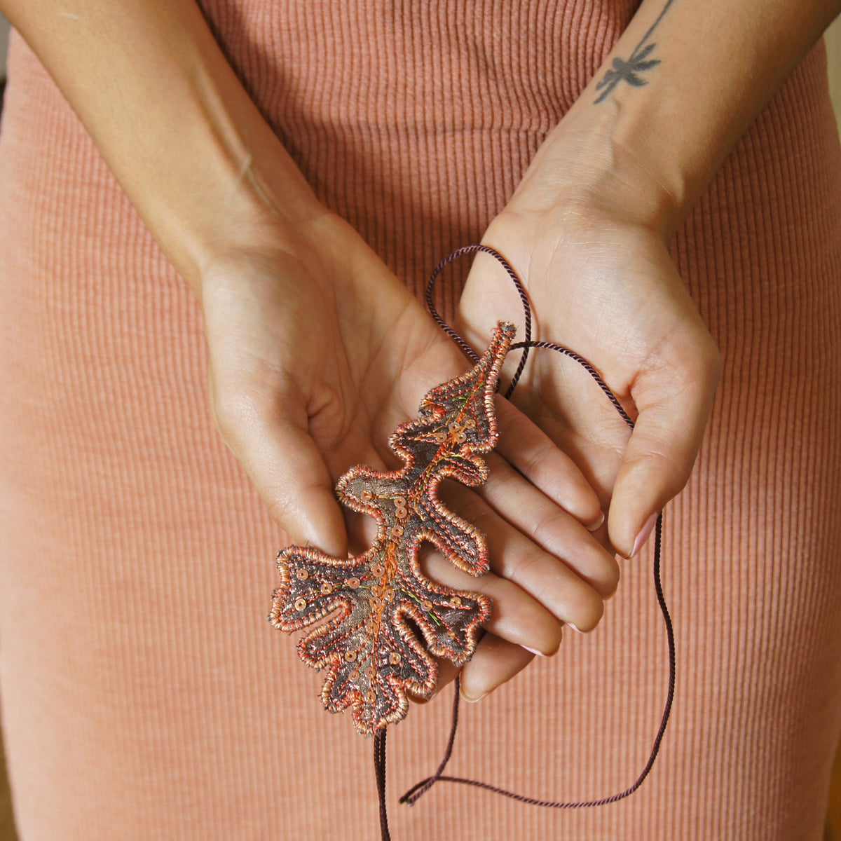 Brown and Copper oak leaf bun wrap