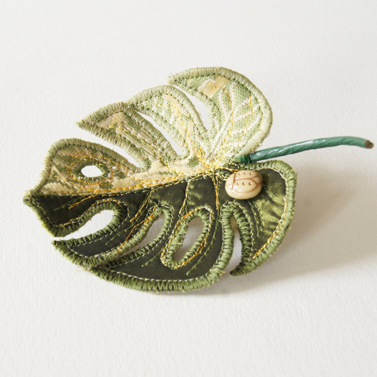 Monstera deliciosa brooch, Textile Jewelry
