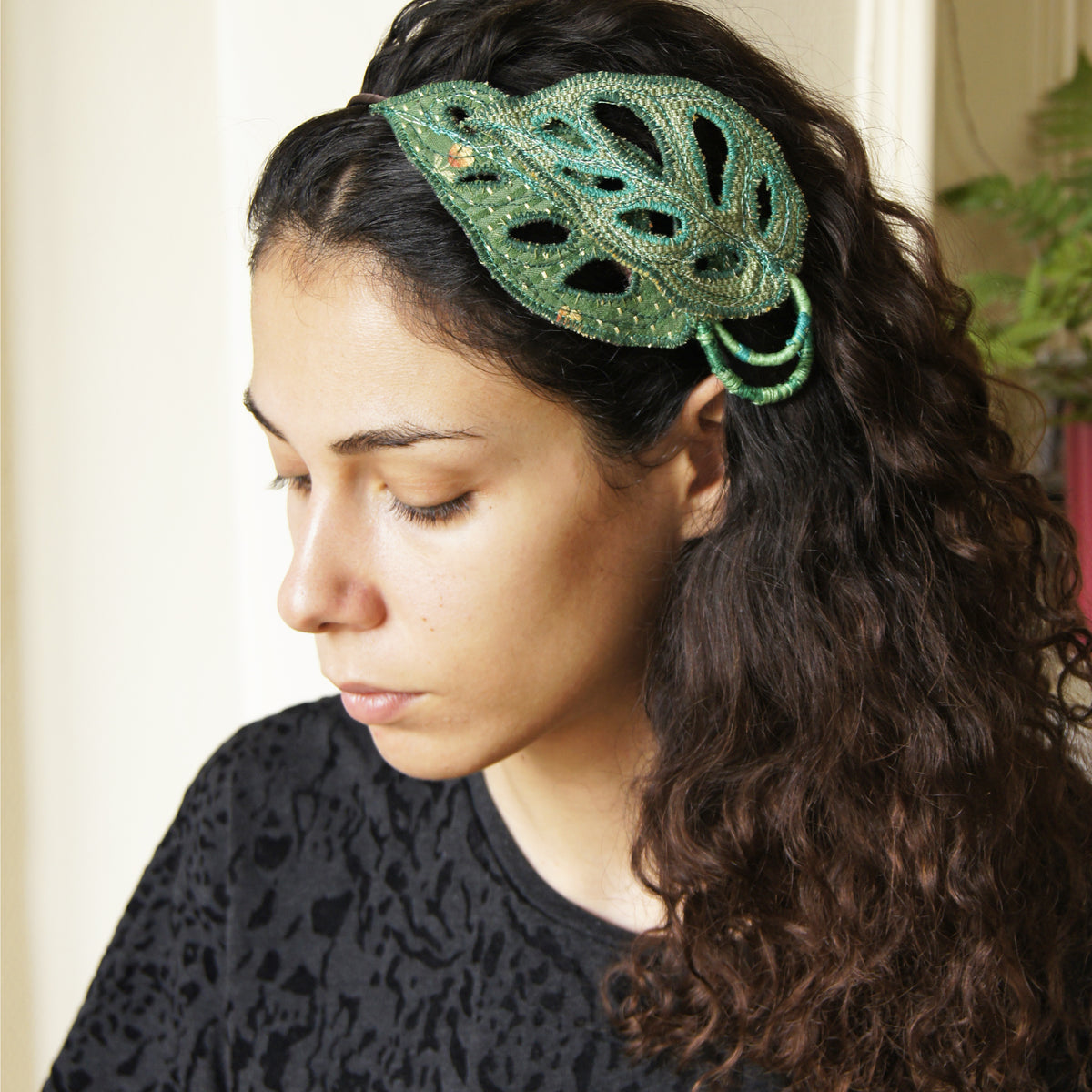 Monstera adansonii Leaves Headband, Tropical Leaf Fascinator