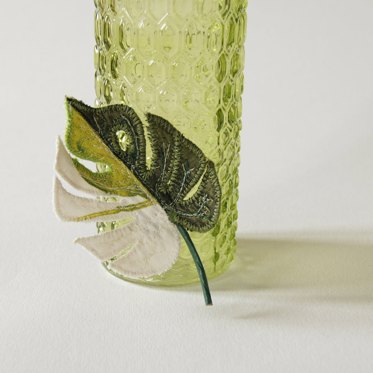 Monstera deliciosa brooch, Tropical leaf jewelry