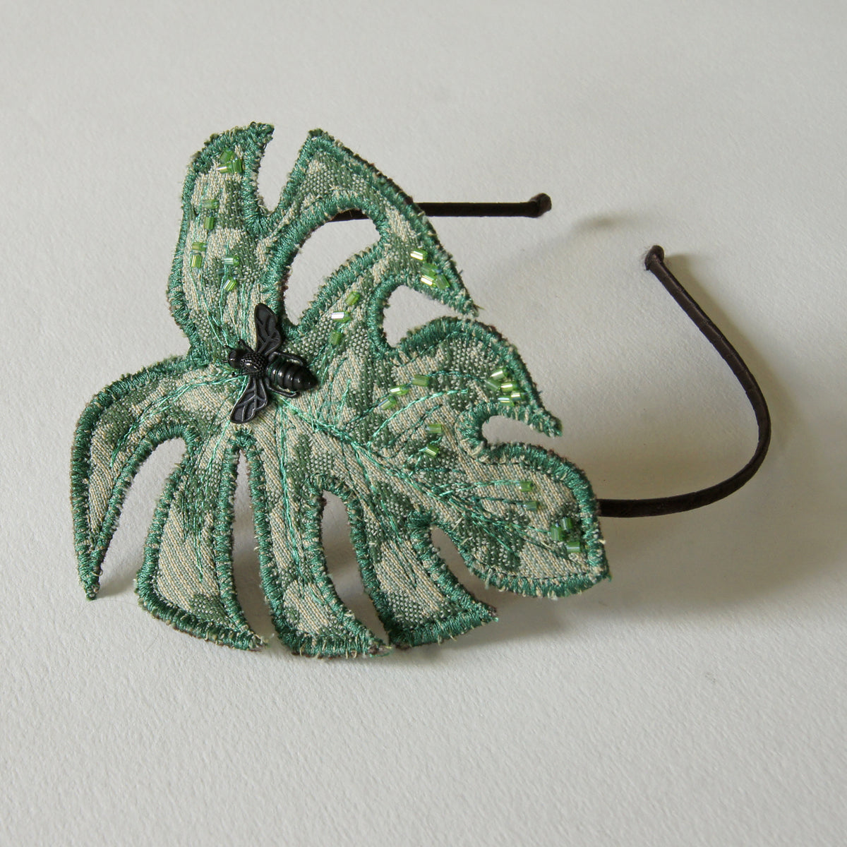Monstera leaf headband in green jacquard