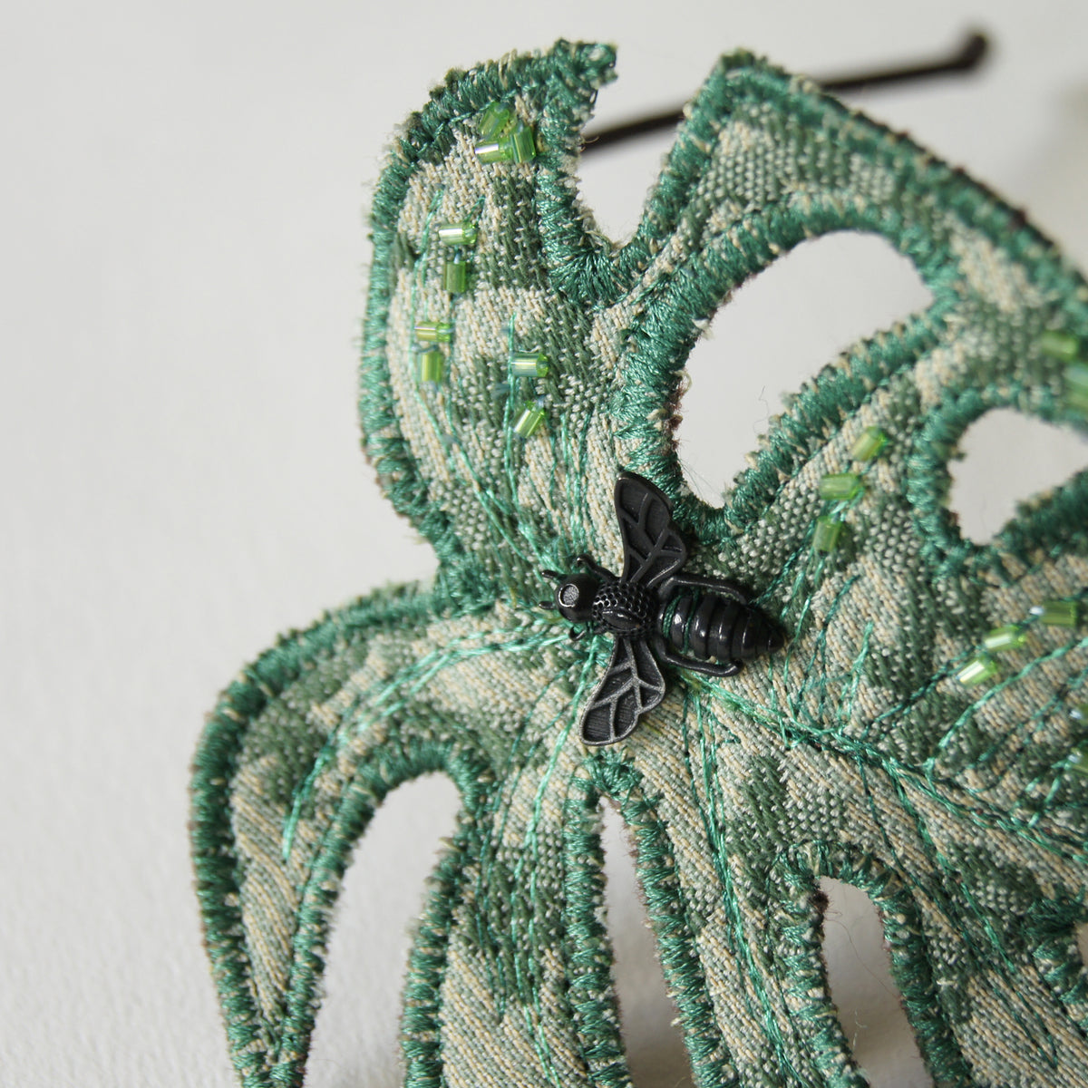 Monstera leaf headband in green jacquard