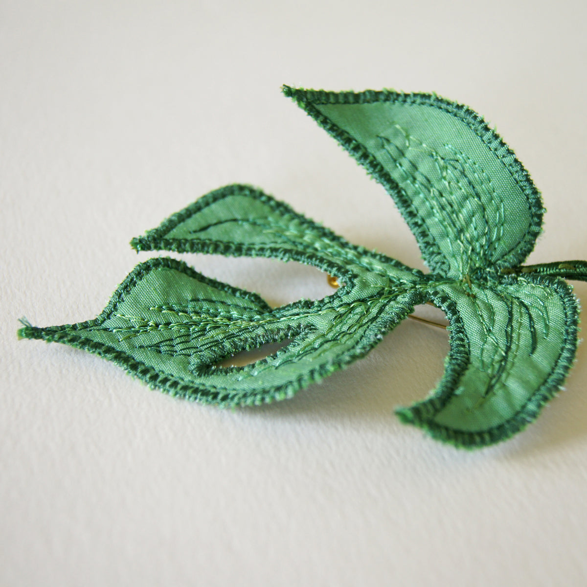 Rhaphidophora tetrasperma Brooch, Botanical Pin