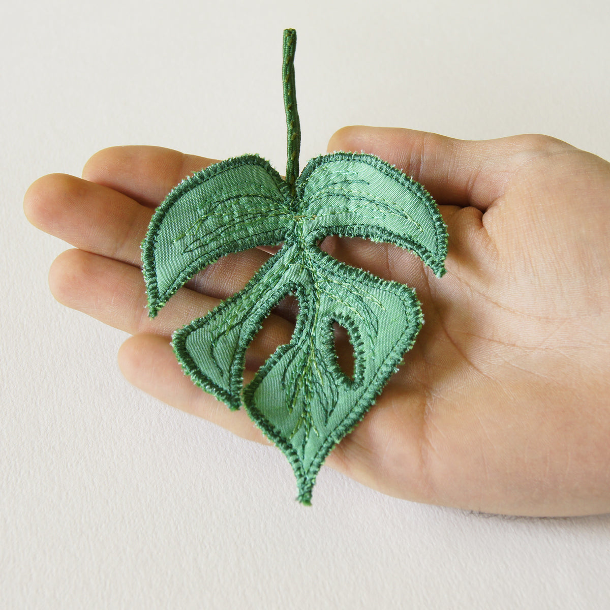 Rhaphidophora tetrasperma Brooch, Botanical Pin